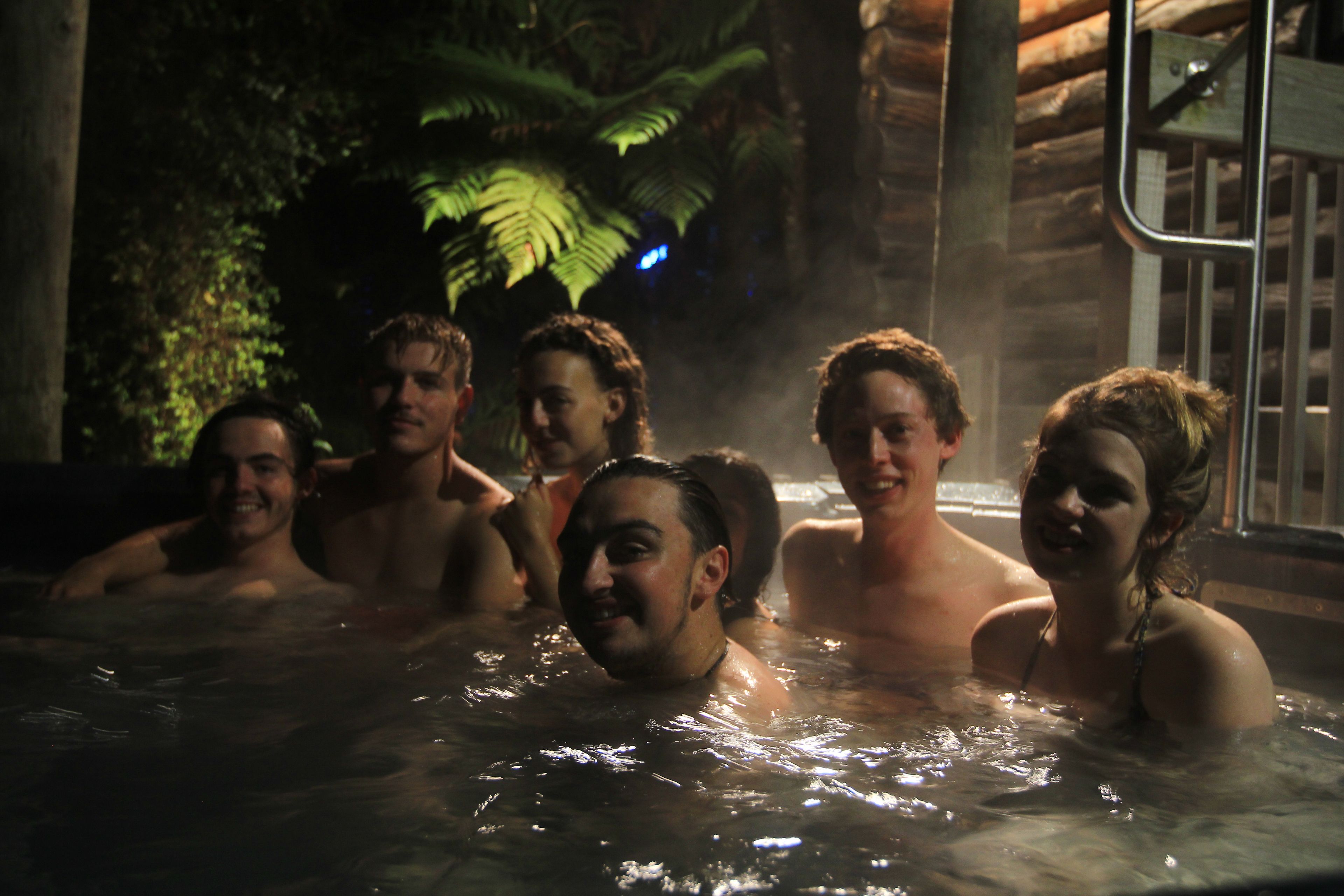 Outdoor spa tub