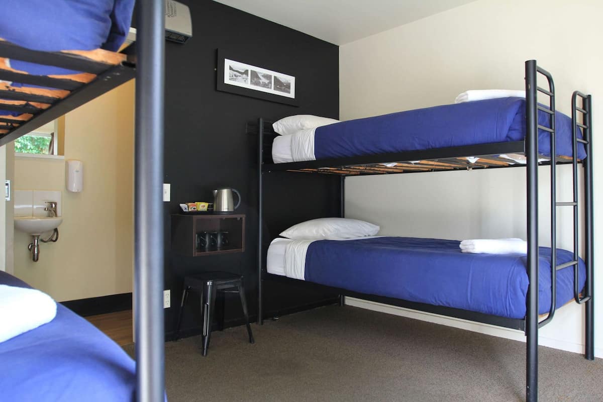 Sole Use of Budget Ensuite Room w/ Bunk