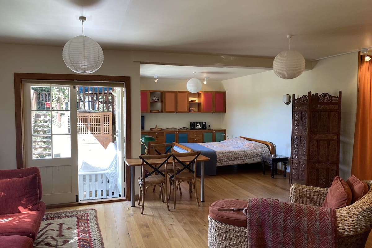 the villa studio - with garden view | living area