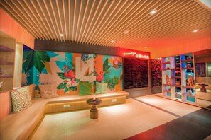 Lobby - J4 Hotels Legian (Kuta)