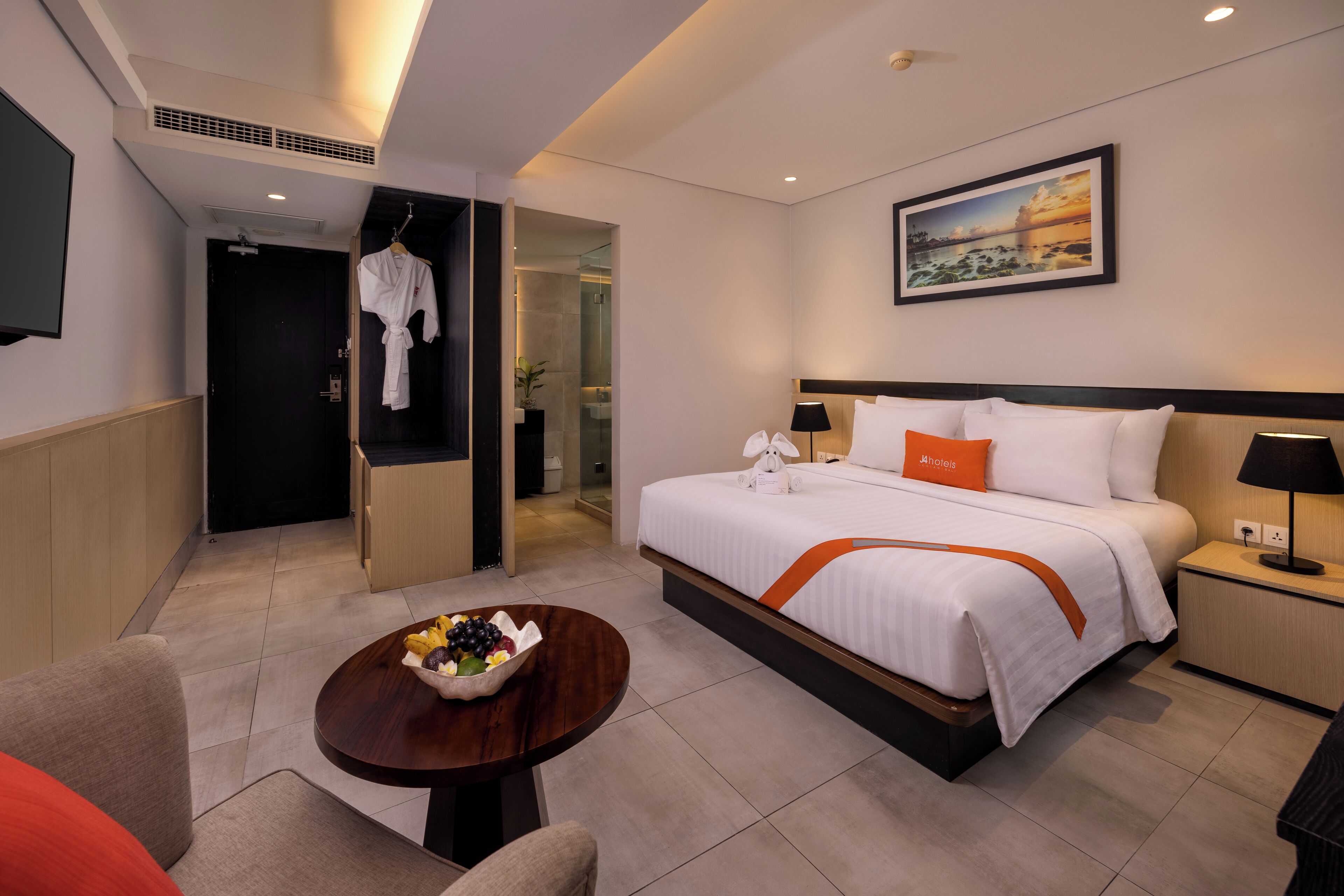grand superior room (free minibar) | 1 bedroom, premium bedding, in-room safe, desk