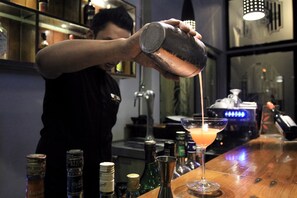 Bar (on property) - Grand Darmo Suite by AMITHYA (Surabaya)