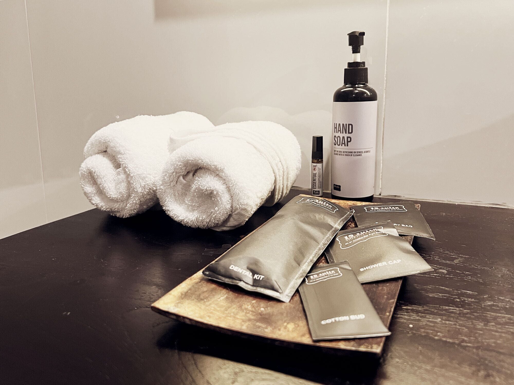 signature suite, 1 bedroom, private pool (loft) | bathroom | free toiletries, hair dryer, bathrobes, slippers