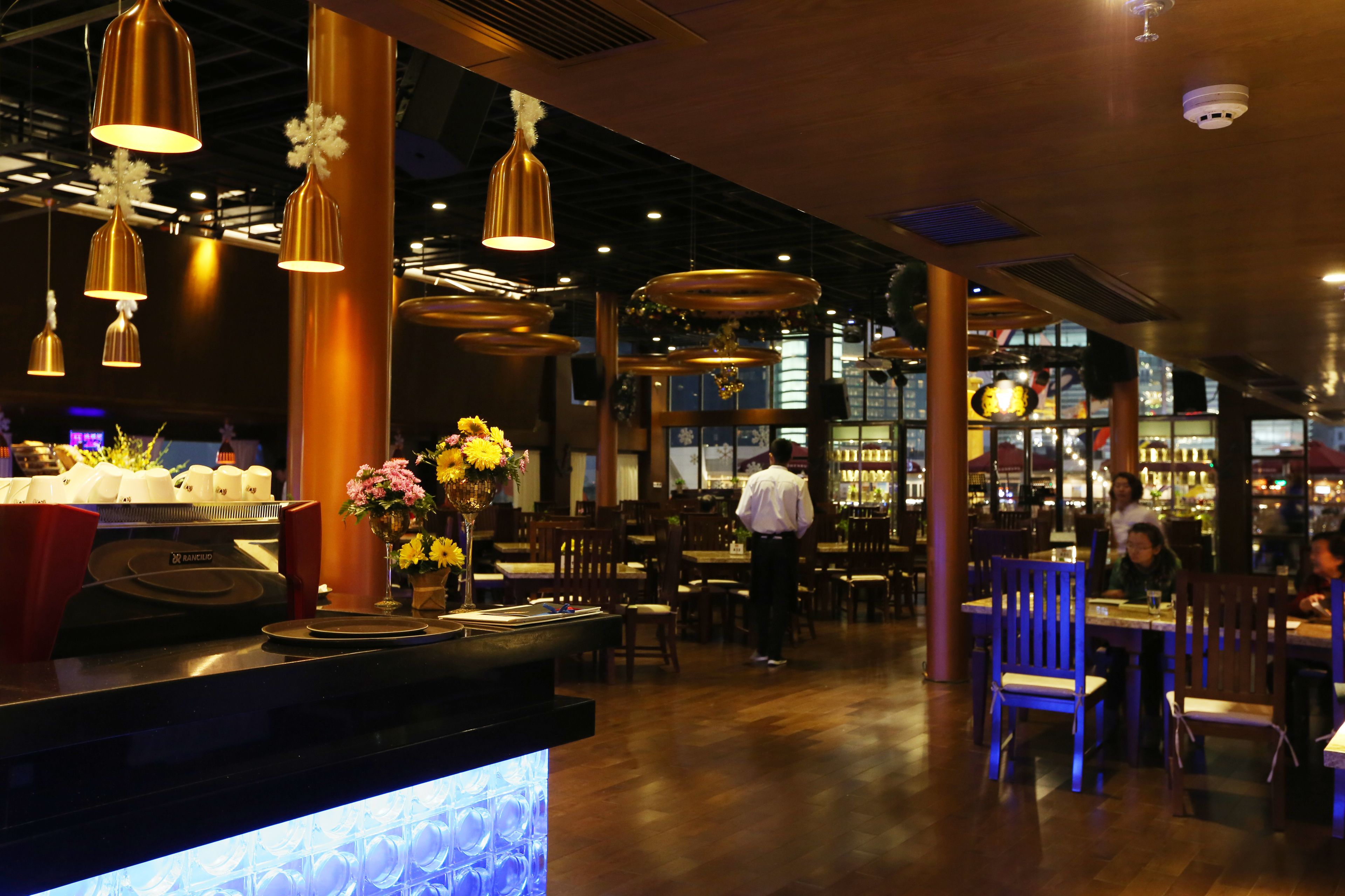 Food court