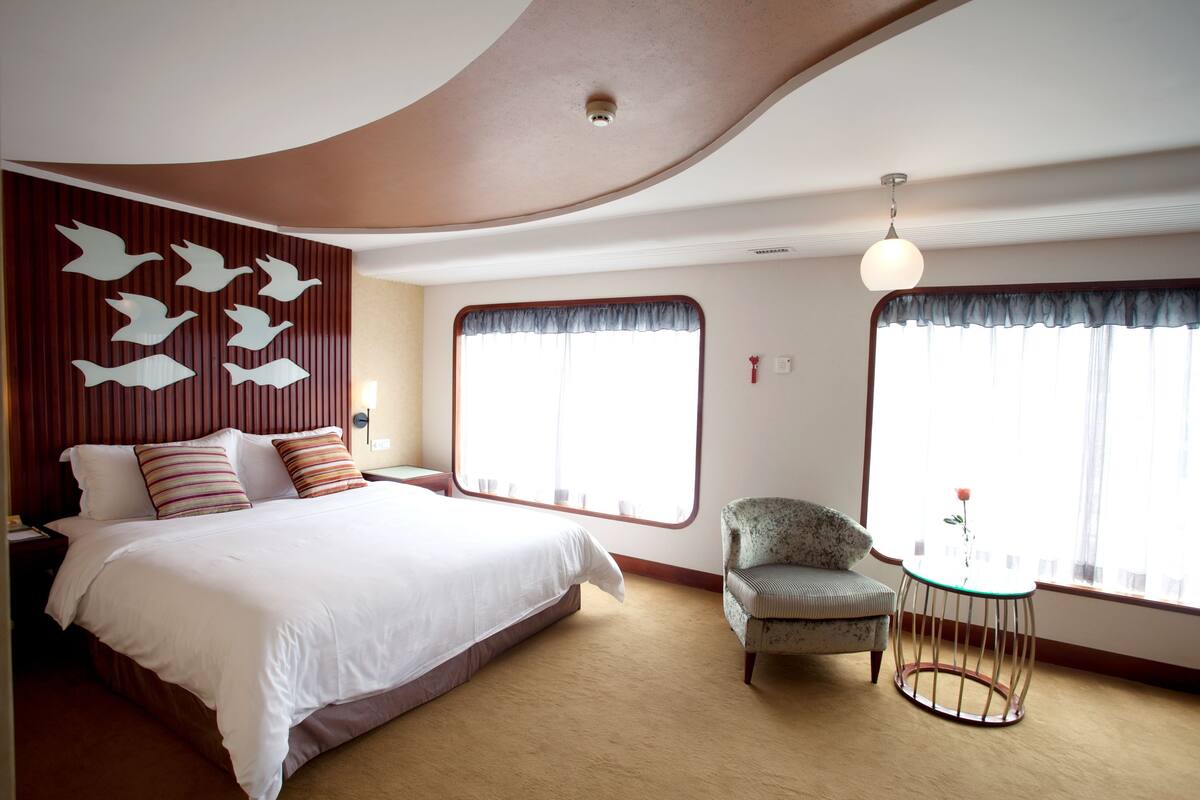 1 bedroom, minibar, in-room safe, desk