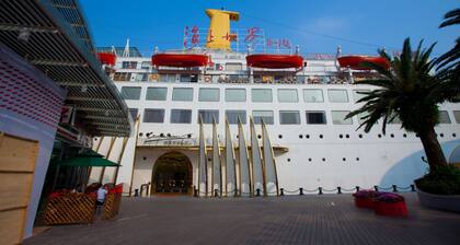 Cruise Business hotel