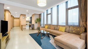 스위트, 침실 3개, 주방 (Dining)