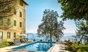 Seasonal outdoor pool - Apartments Belvedere - Liburnia (Lovran)
