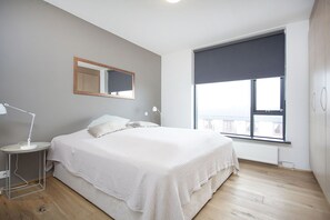 Superior Sea view Apartment with balcony - free parking | Individually decorated, individually furnished, desk, blackout drapes
