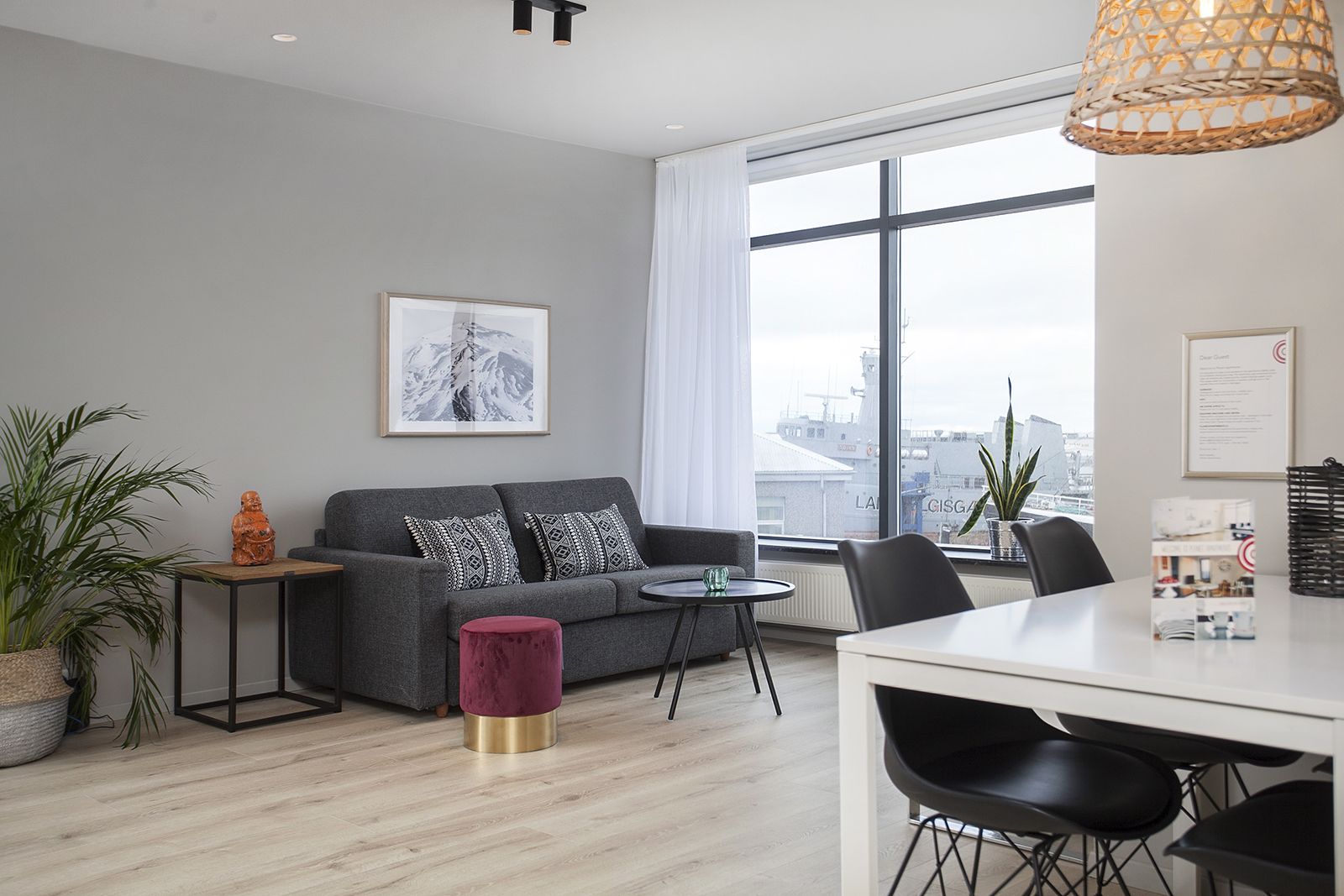 Premium Sea view Apartment with balcony - free parking | Individually decorated, individually furnished, desk, blackout drapes