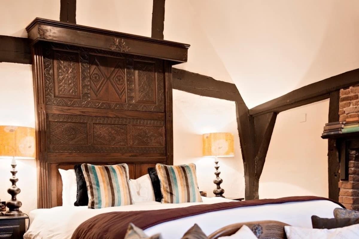 Doppia Superior | Minibar, una cassaforte in camera, una scrivania, tende oscuranti