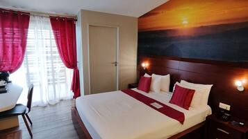 Chambre Supérieure, 1 lit double, vue mer