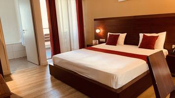 Standard Room, 1 Double Bed, Balcony (17SQM, Free WiFi)