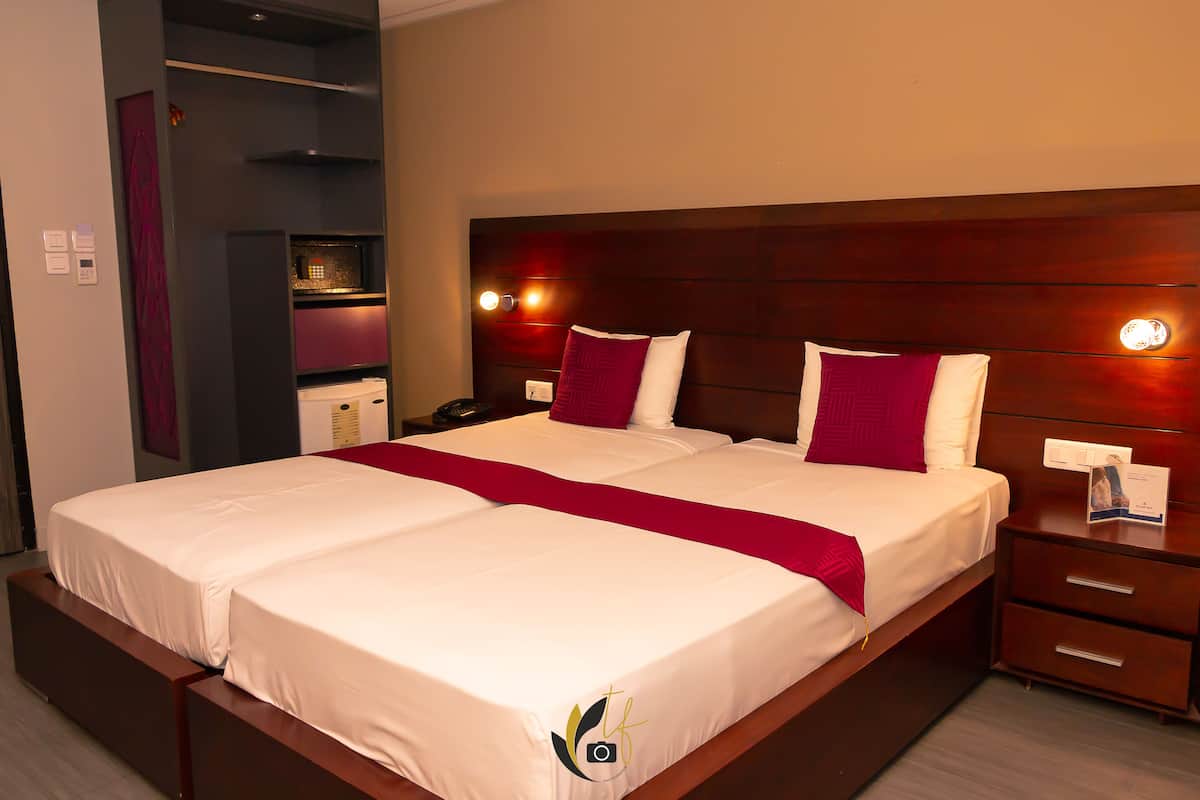 standard room, 2 single beds, balcony (17sqm, free wifi) | minibar, in-room safe, individually furnished, laptop workspace