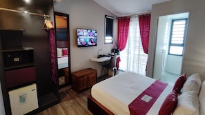Superior Room, 1 Double Bed, Sea View | Minibar, in-room safe, individually furnished, laptop workspace - Tulip Inn Sainte Clotilde La Reunion (Saint-Denis)