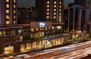 Exterior - Hilton Istanbul Kozyatagi (Istanbul)