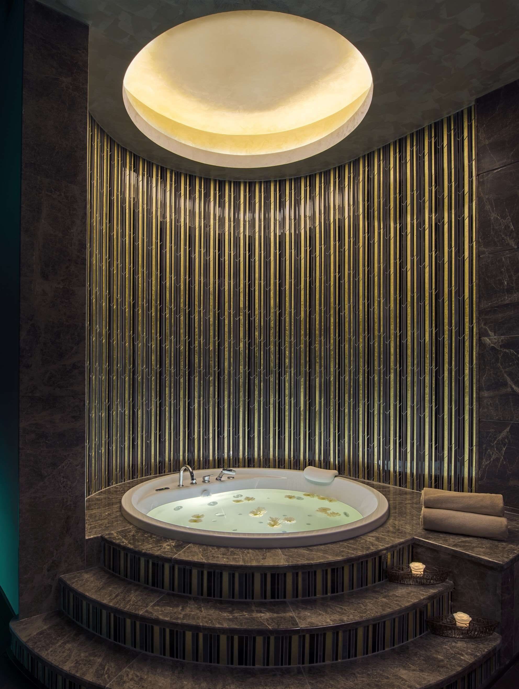 Couples treatment room(s), sauna, steam room, Turkish bath/hammam