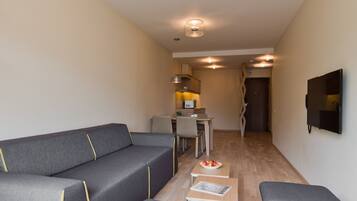Family Apartment, 2 Bedrooms (morning SPA access included) | 1 bedroom, minibar, in-room safe, soundproofing