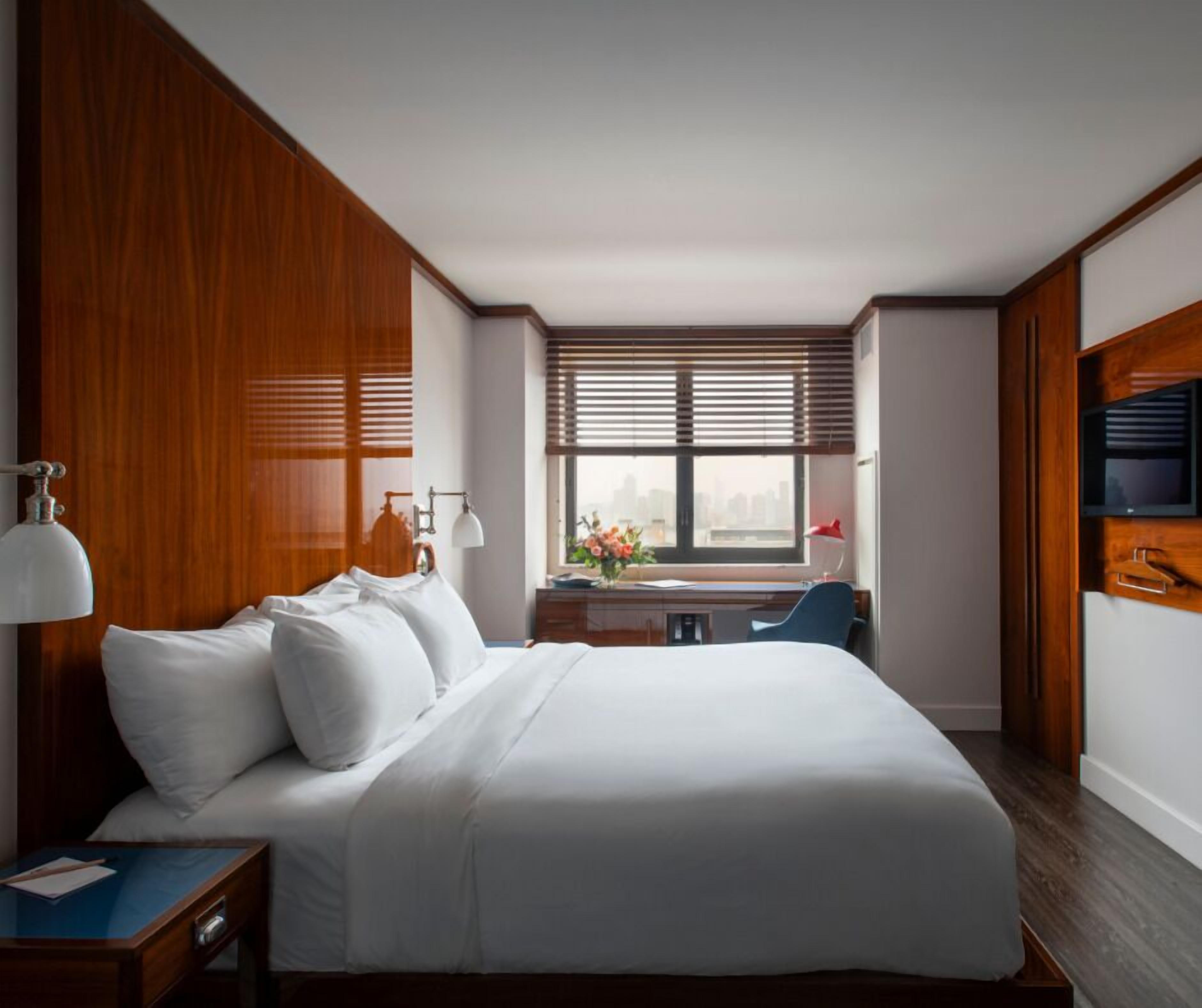 Egyptian cotton sheets, premium bedding, pillow-top beds, minibar