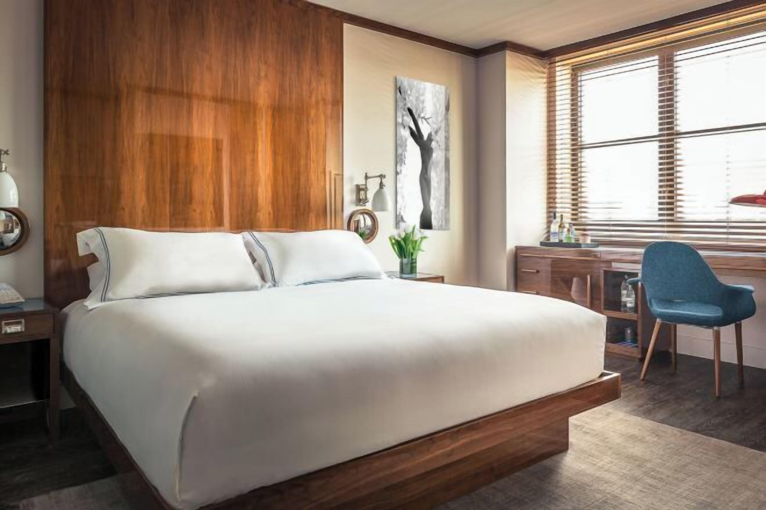 エジプト綿のシーツ、高 級寝具、ピロートップベッド、ミニバー