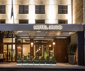 Exterior - Hotel Hugo (New York)