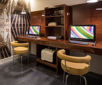 Business center at Hotel Hugo