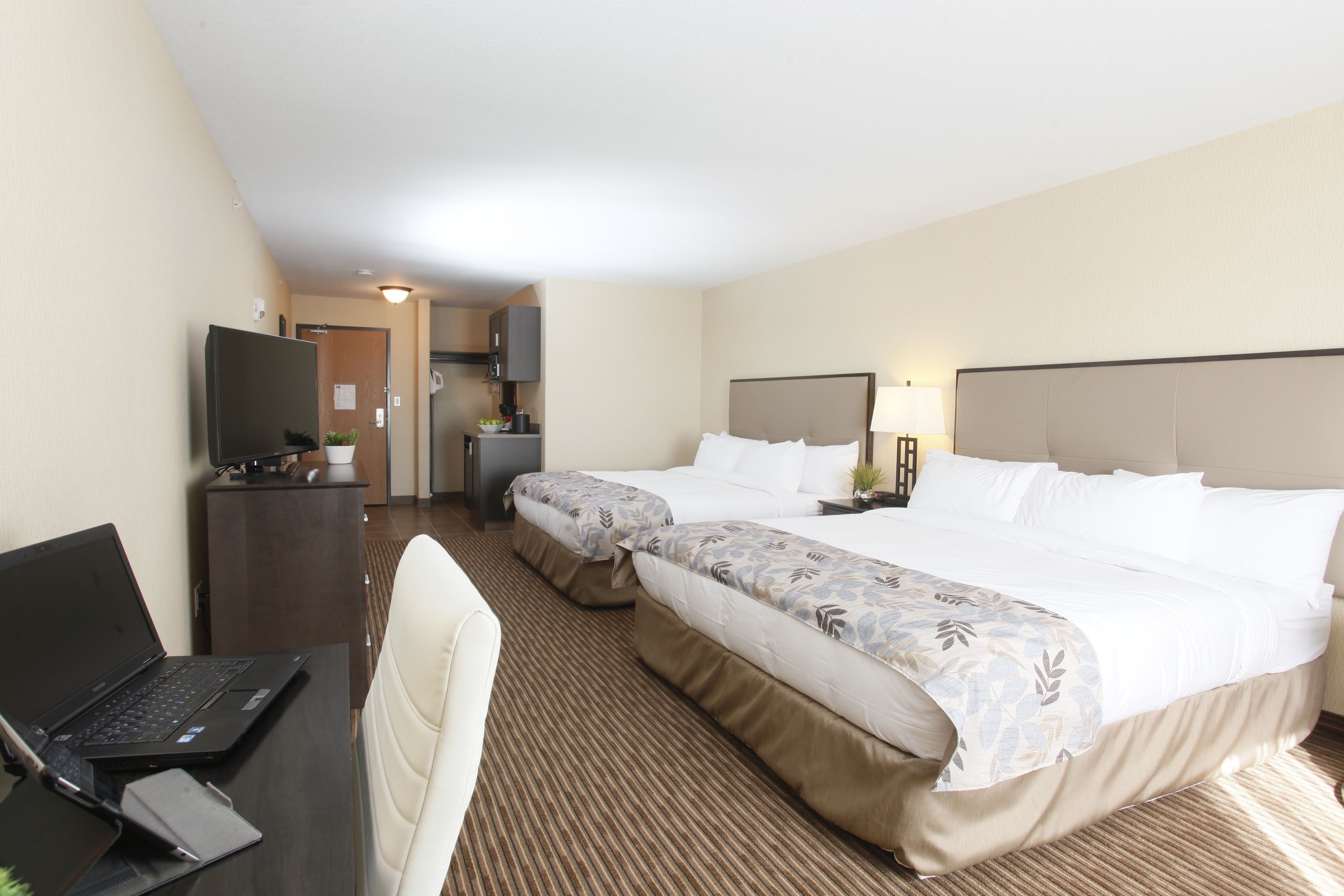 superior double 2 kings  | premium bedding, pillow-top beds, desk, laptop workspace