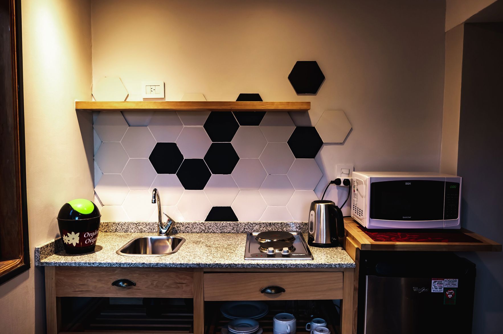 Private kitchen | Microwave