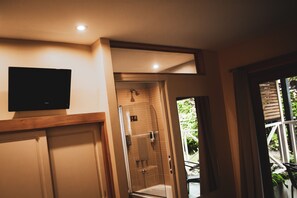 Double Standard with Kitchenette | Egyptian cotton sheets, premium bedding, down comforters, in-room safe - Hosteria Foike (Ushuaia)