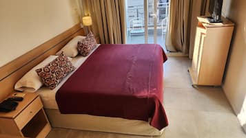 Double or Twin Room | Premium bedding, pillowtop beds, in-room safe, individually decorated