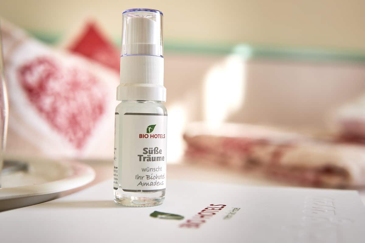 premium bedding, pillow-top beds, minibar, desk