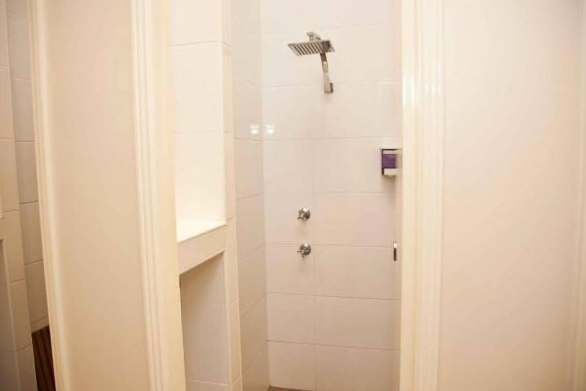 standard room, 1 bedroom | bathroom | shower, hair dryer, towels