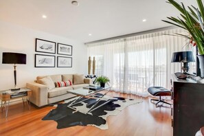 公寓 | 起居區 | 平面電視