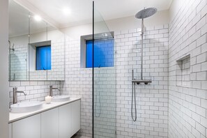 Private kitchen - Goldsborough Place Apartments (Teneriffe)