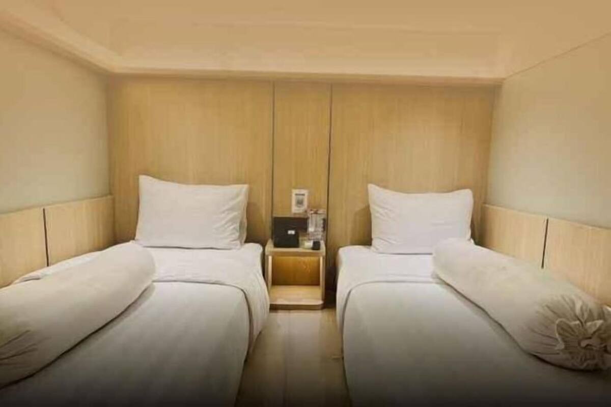 In-room safe, free WiFi