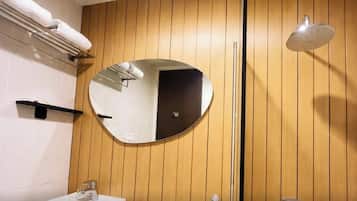 Superior Twin Room | Bathroom | Shower, slippers, towels