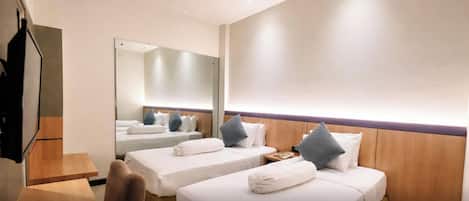 Superior Twin Room | Minibar, free WiFi