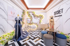 Indoor wedding - Merlynn Park Hotel (Jakarta)