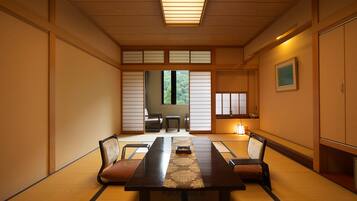 Deluxe Japanese room  | View from room