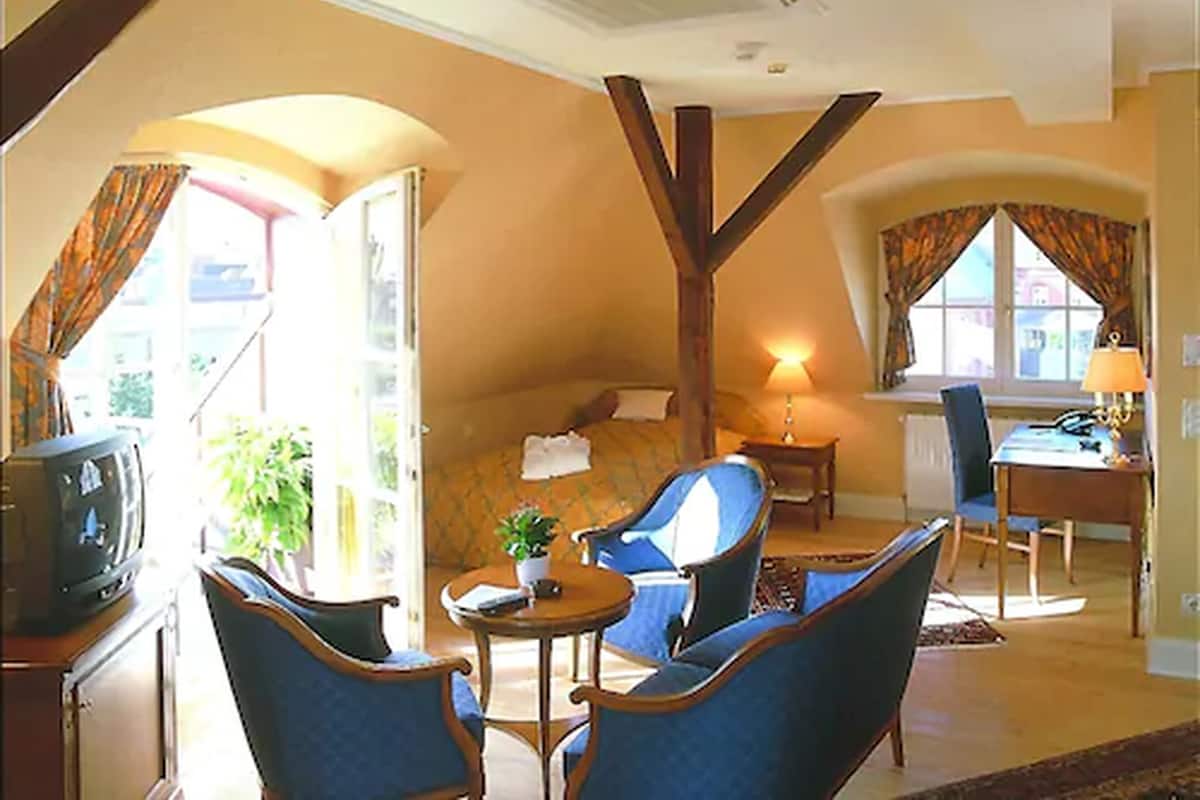 Junior Suite | Living area