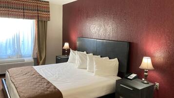 Premium bedding, soundproofing, iron/ironing board, free WiFi