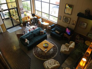 Lobby - Americourt Hotel (Mountain City)