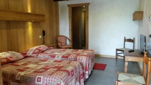 Quadruple Room | WiFi (free) - Les Bernards (Praz-sur-Arly)