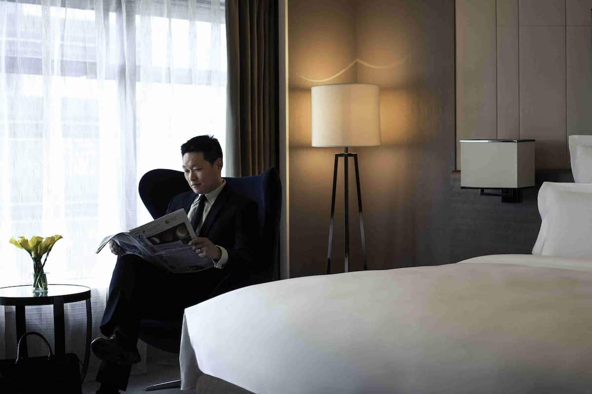 Superior Room, 1 King Bed, City View | 1 bedroom, minibar, in-room safe, desk