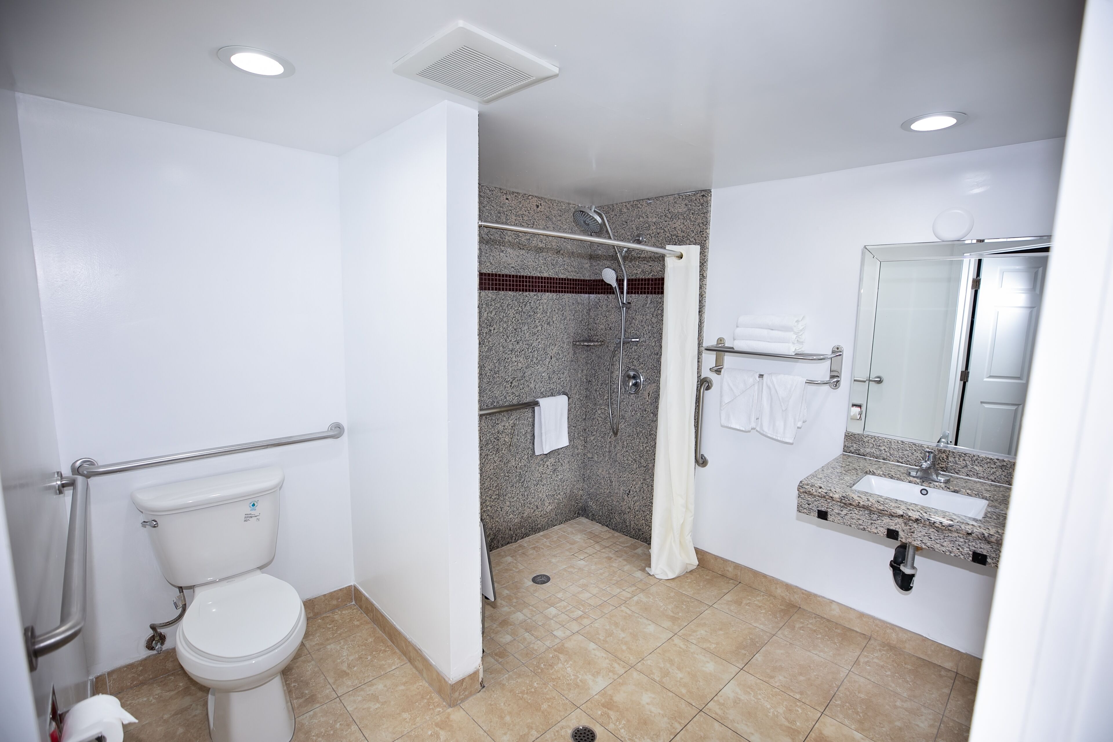 Photo - Rodeway Inn & Suites Bellflower