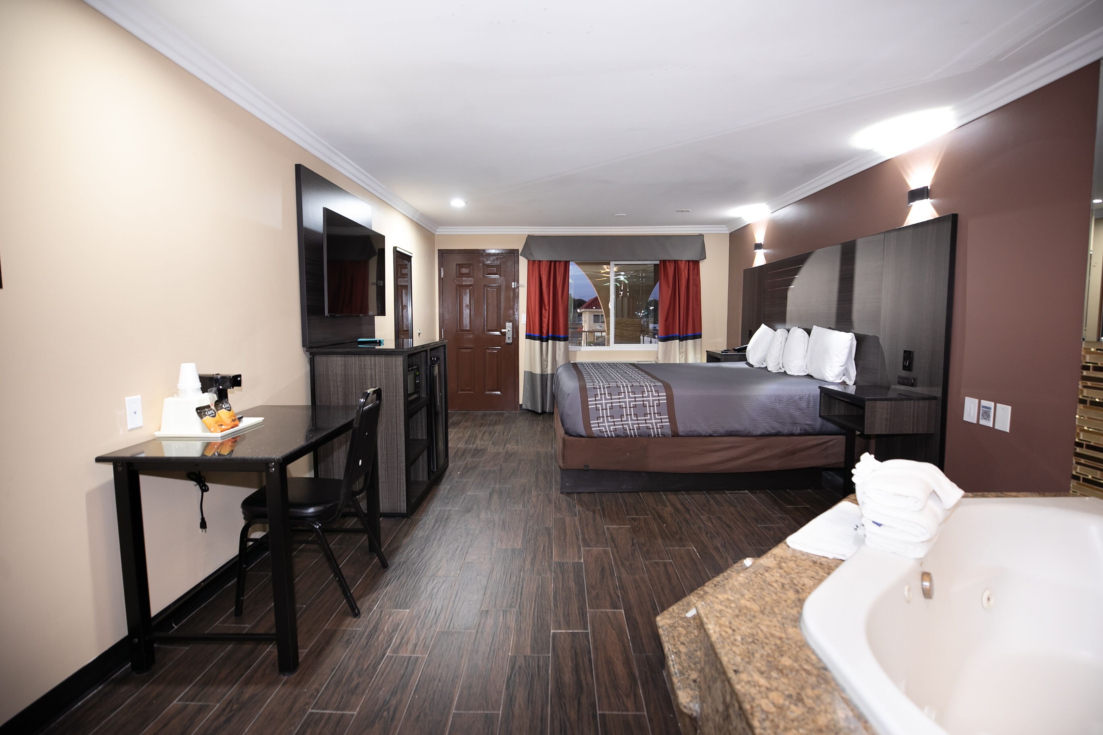 Photo - Rodeway Inn & Suites Bellflower