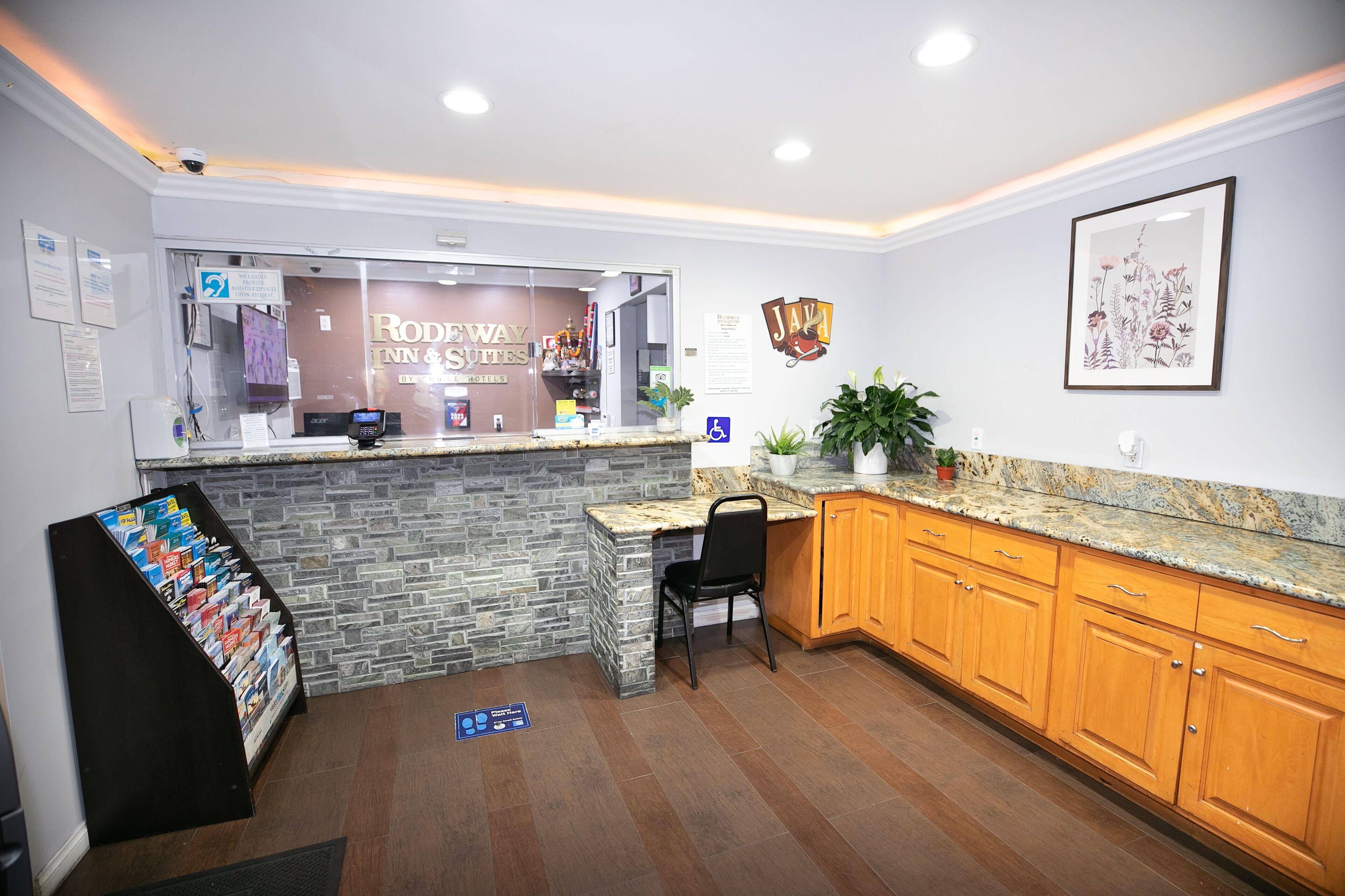 Photo - Rodeway Inn & Suites Bellflower