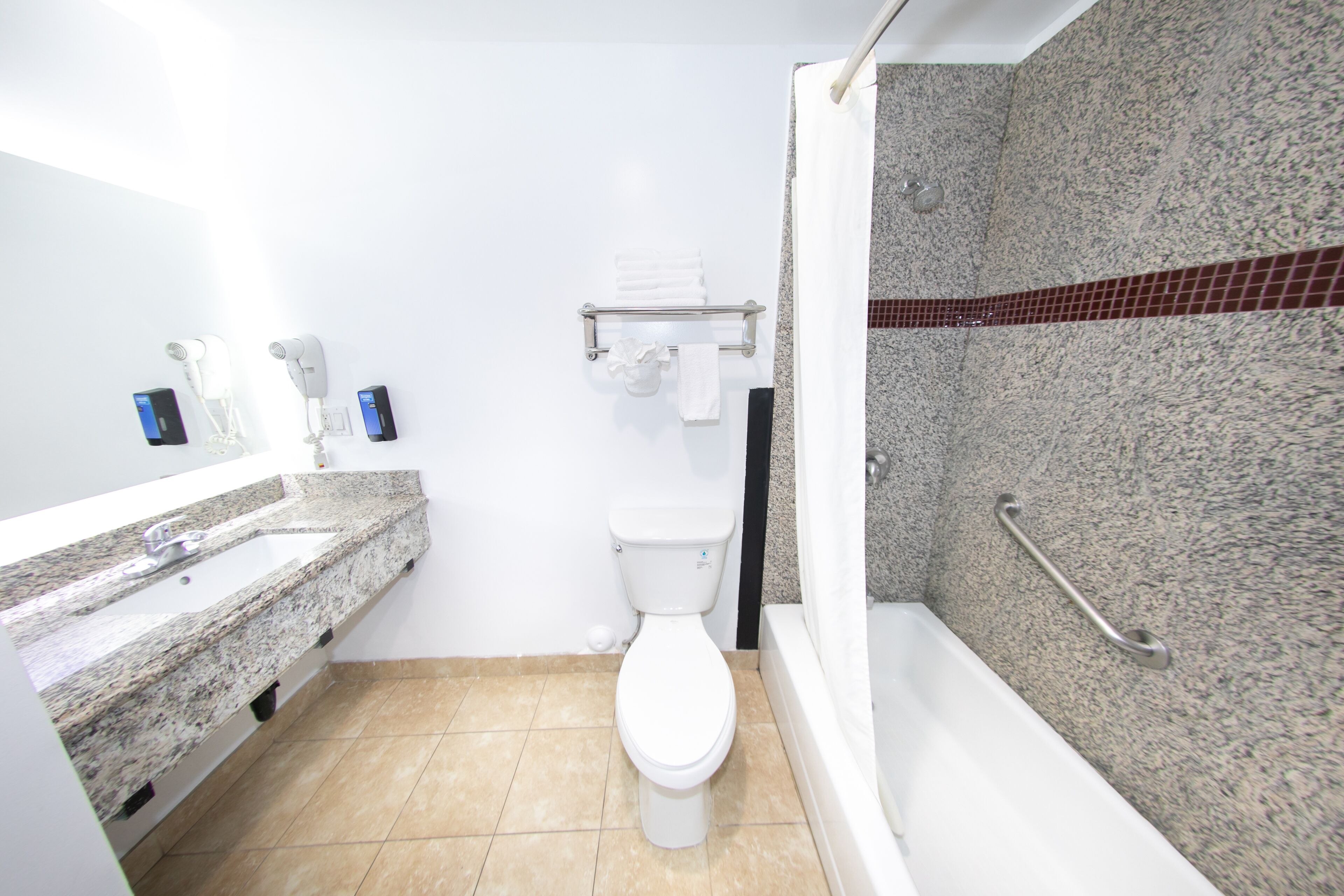 Photo - Rodeway Inn & Suites Bellflower