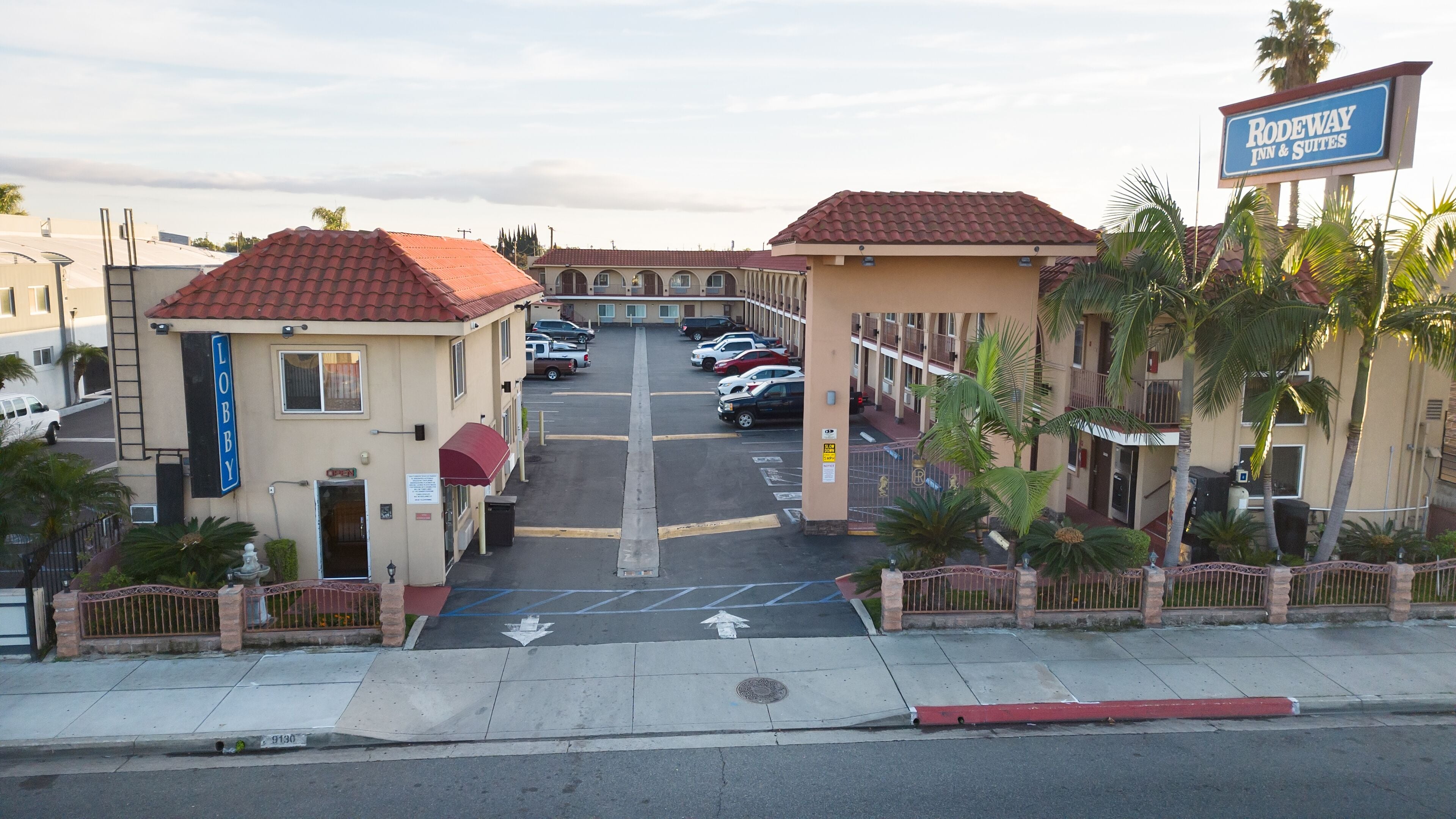 Photo - Rodeway Inn & Suites Bellflower