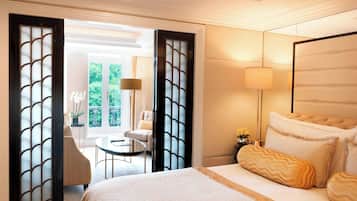 Suite, 1 King Bed, Park View | Egyptian cotton sheets, premium bedding, down comforters
